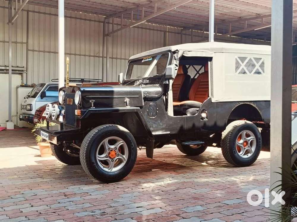 Mahindra Jeep Classic, 1983, Diesel