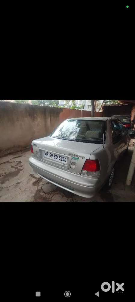 Maruti Suzuki Esteem 2006