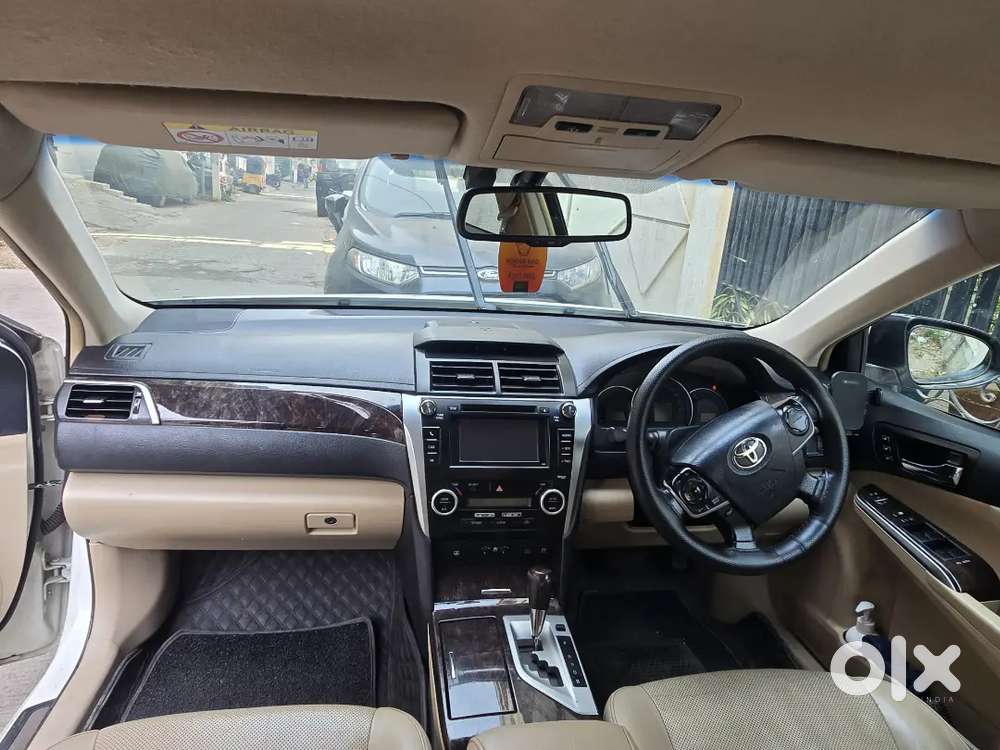 Toyota Camry 2.5g Hybrid 2015 Immaculate Genuinely Showroom Maintained