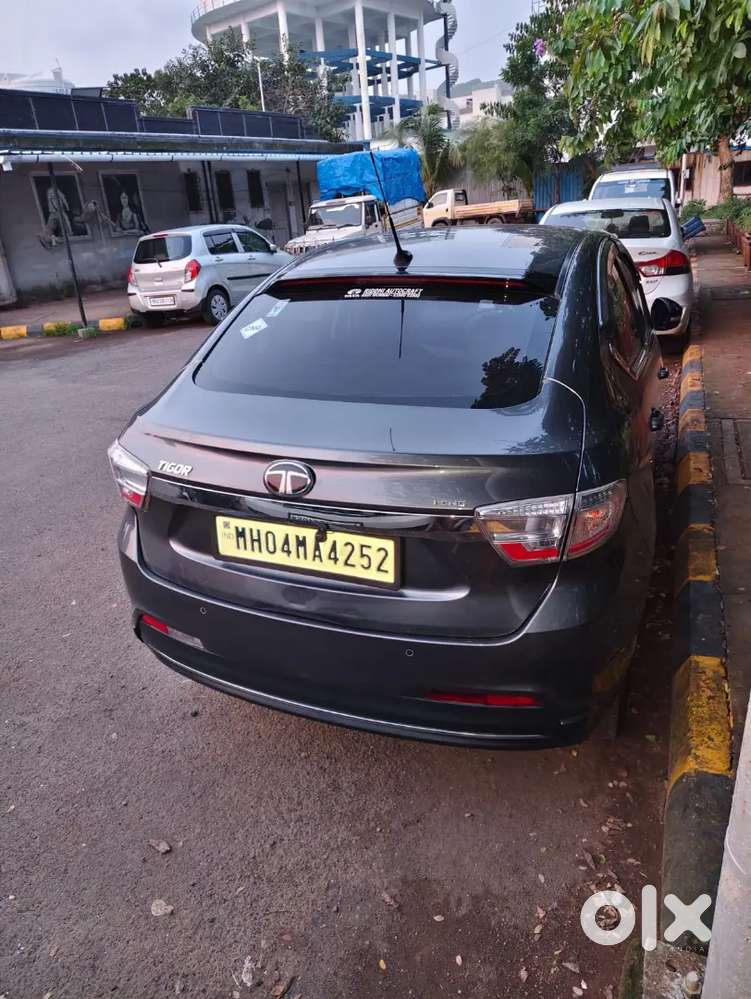 Tata Tigor Gey Color