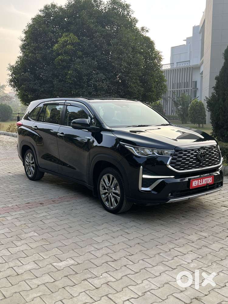 Toyota Innova Hycross 2.0 Zx (o) Hybrid 7 Str, 2023, Electric