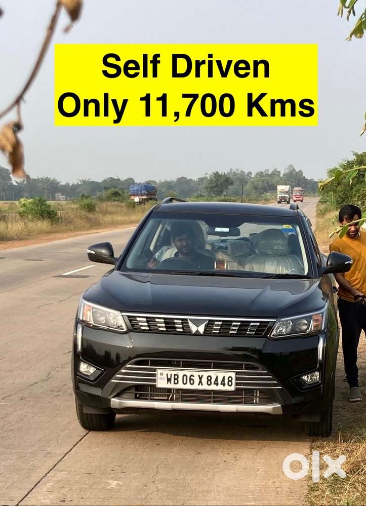Xuv300 W8(o) Pet Mt 2022 Facelift Top End  11,700 Km  Self Driven