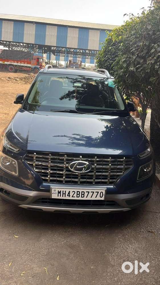 Hyundai Venue 2020 Petrol Well Maintained