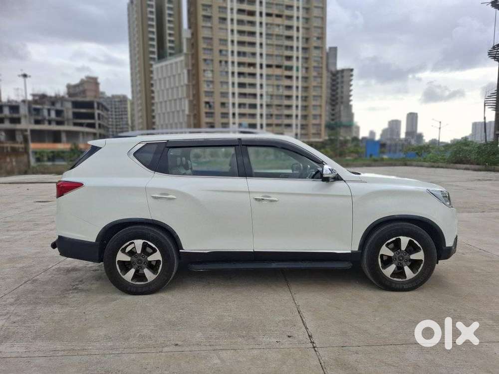 Mahindra Alturas G4 4wd At, 2022, Diesel