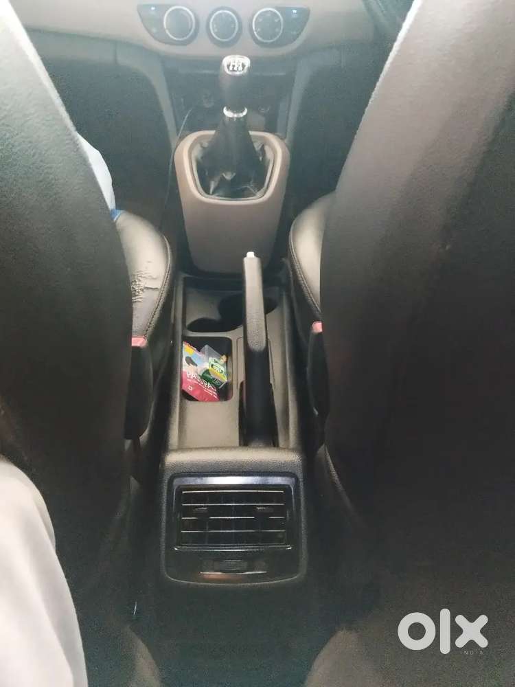 Hyundai Xcent 2015 &ndash; Well-maintained Family Car Mint Condition