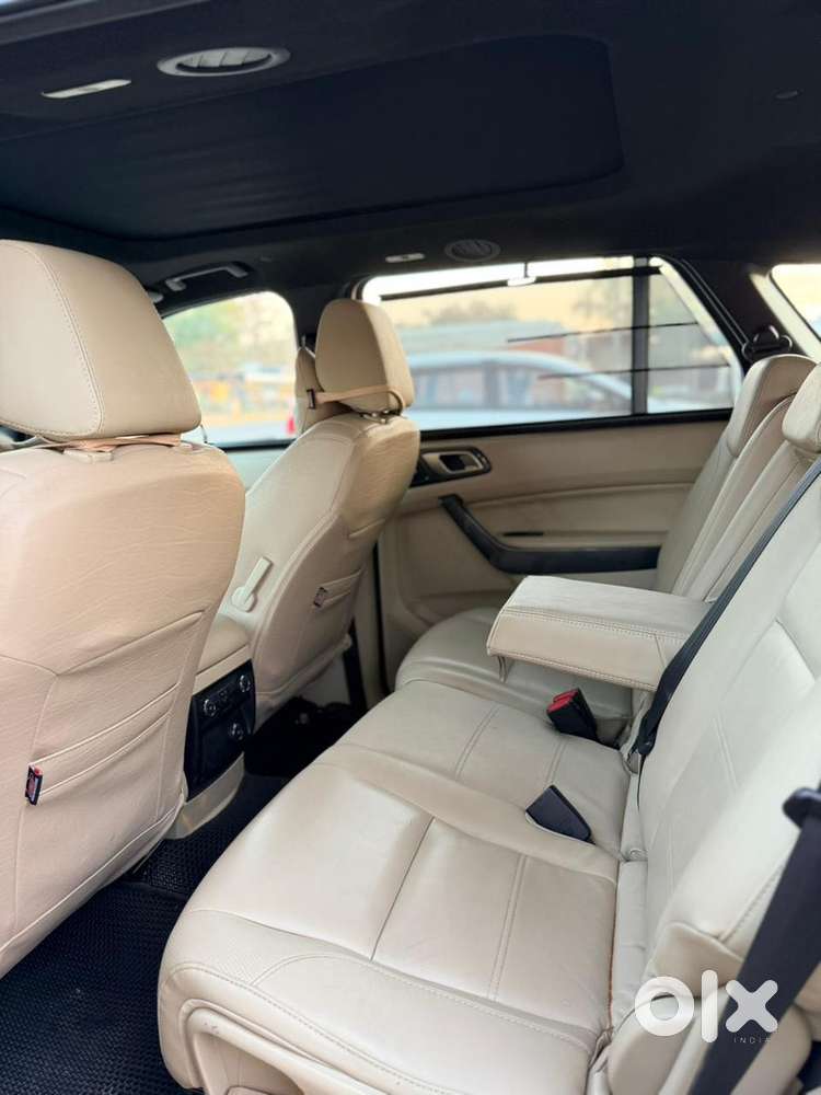 Ford Endeavour 3.2 Titanium At 4x4, 2017, Diesel