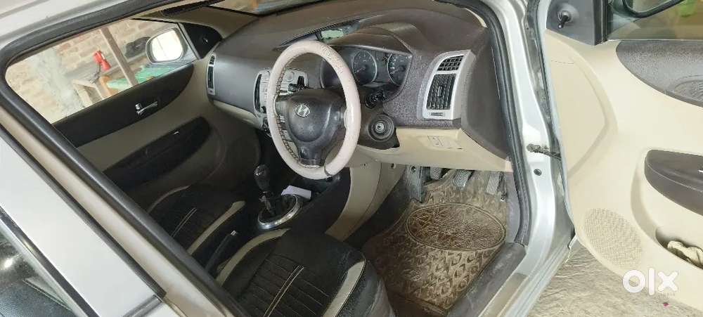 Hyundai I20 2012 Diesel 100000 Km Driven