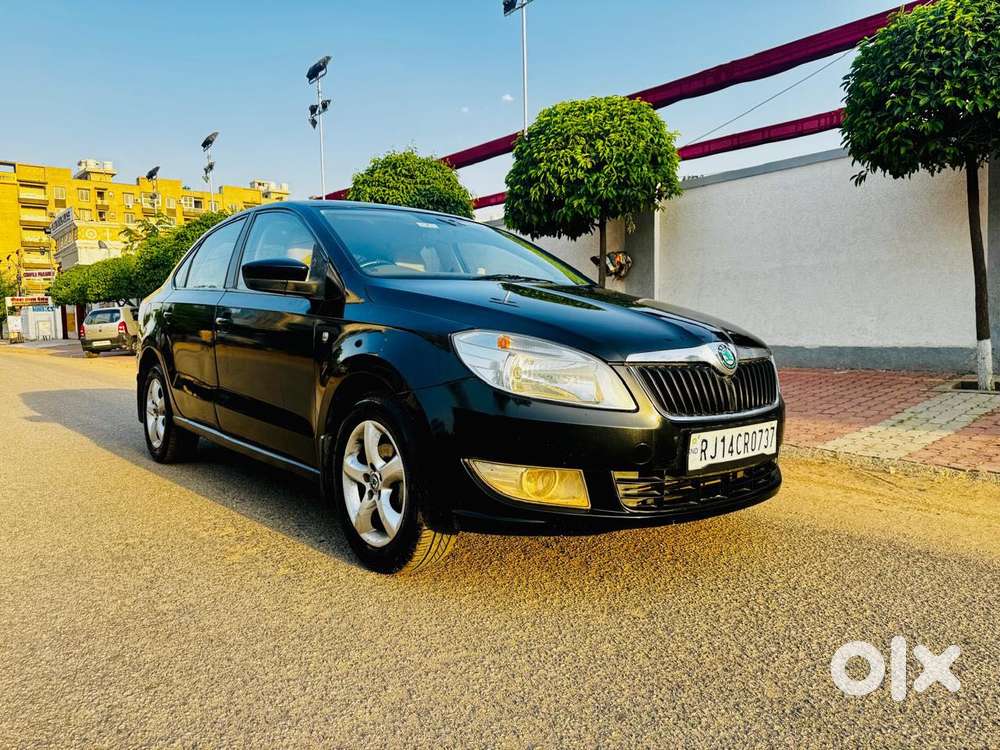 Skoda Rapid Elegance 1.6 Tdi Cr Manual, 2012, Diesel