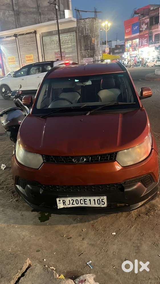 Mahindra Kuv 100