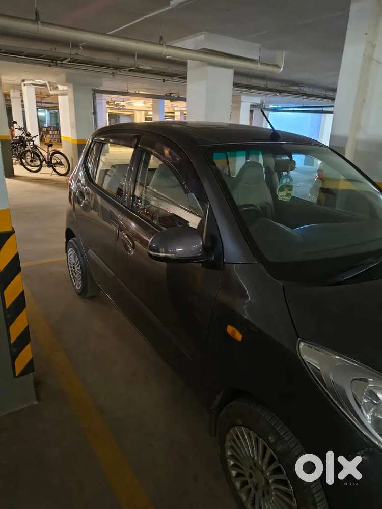 Hyundai I10 Asta 2011 Automatic With Sunroof