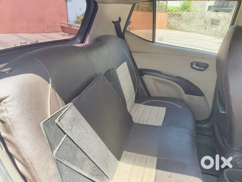 Urgent Sale: I10 Sportz 2011  82.5k Km  Clean & Maintained