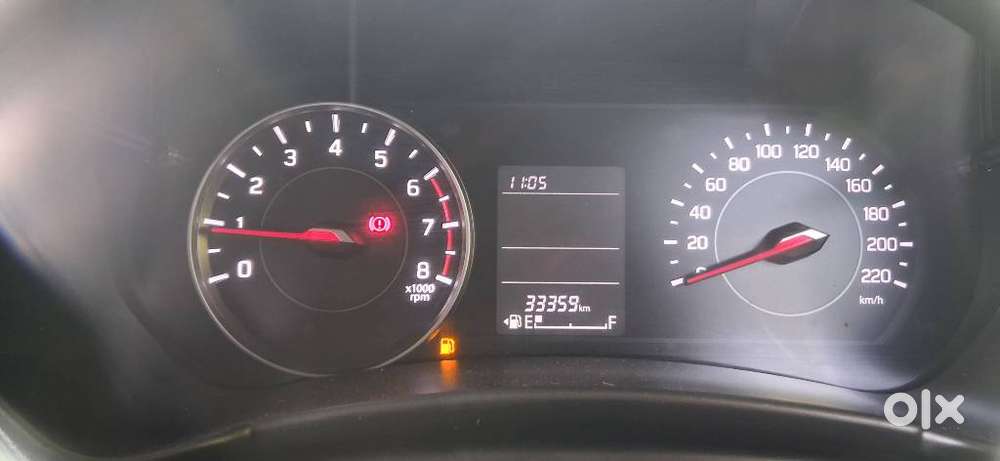 Maruti Suzuki New-gen Swift Vxi, 2024, Petrol