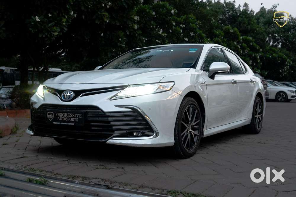 Toyota Camry Hybrid, 2024, Petrol