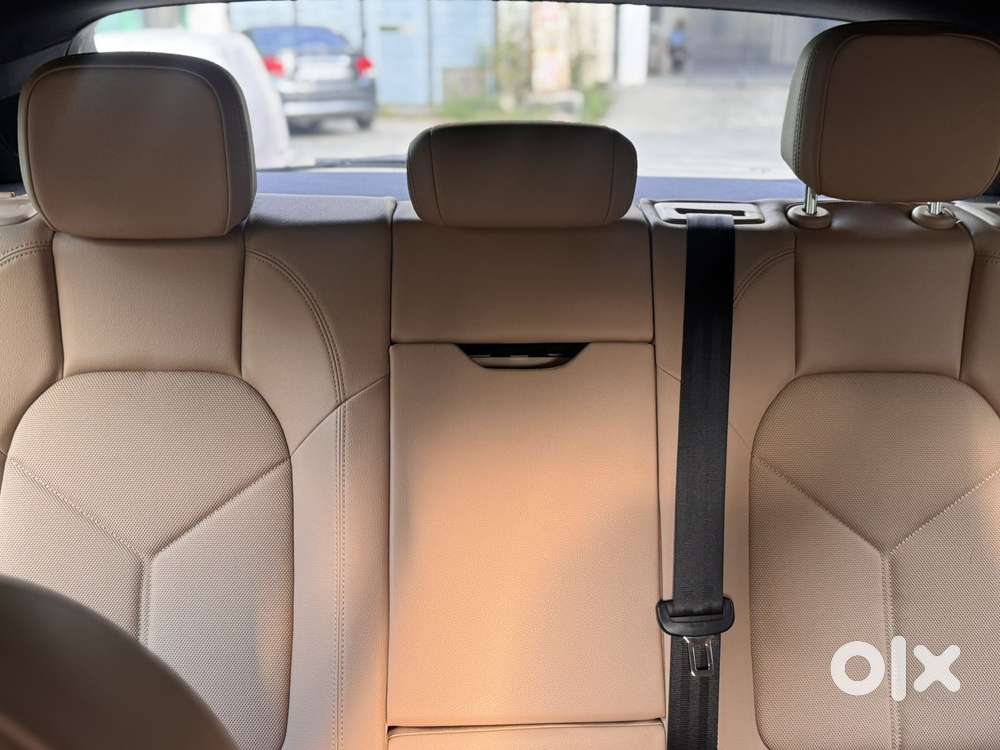 Porsche Macan 2.0 Petrol, 2022, Petrol