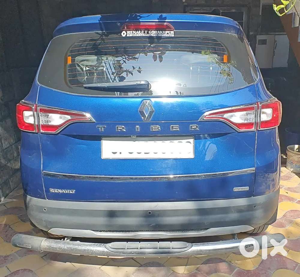 Less Driven Perfect Condition 7 Seater Car For Immediate Sale