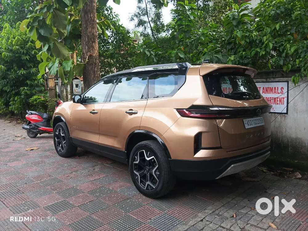 2024 Tata Safari Plus Diesel At