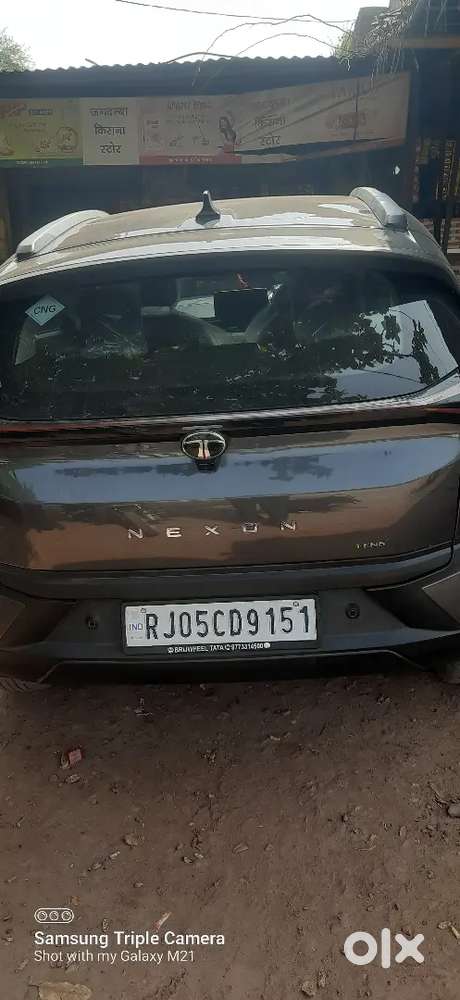 Tata Nexon Pure Plush ,cng +petrol March 2026