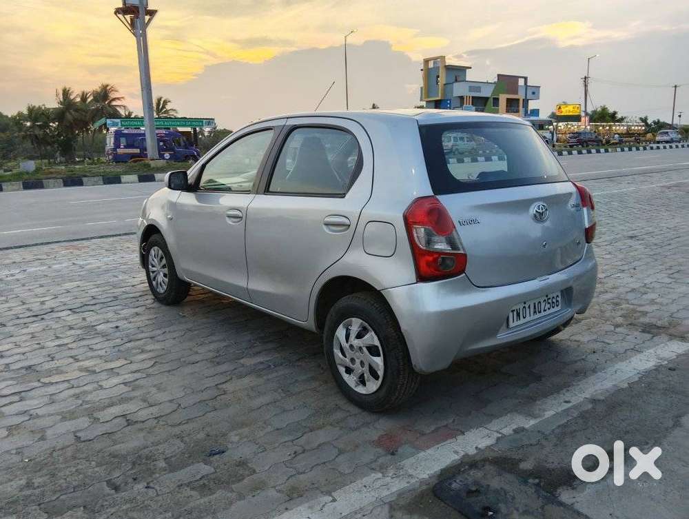 Toyota Etios Liva, 2011, Petrol