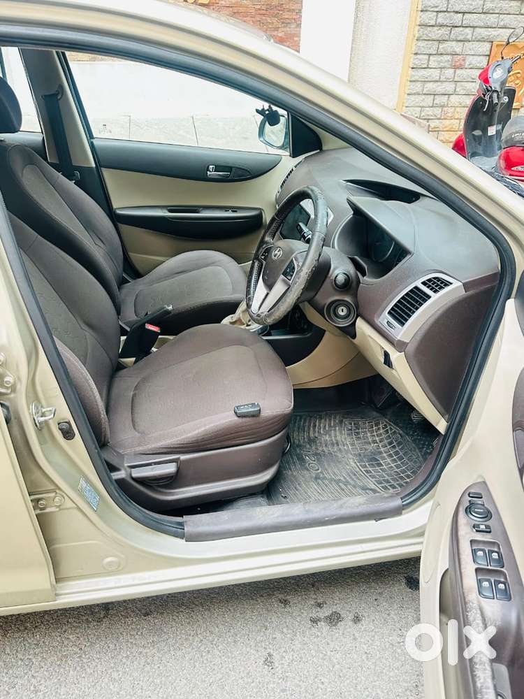 Hyundai I20 1.2 Sportz Option, 2010, Petrol
