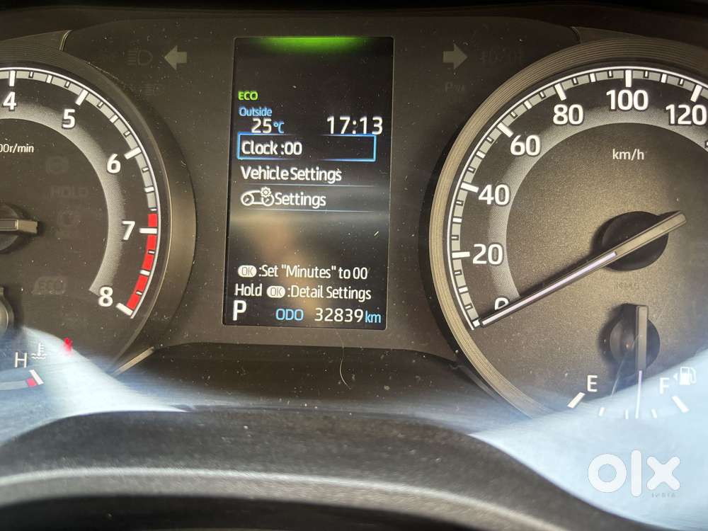 Toyota Innova Hycross 2.0 Gx 8 Str, 2023, Petrol