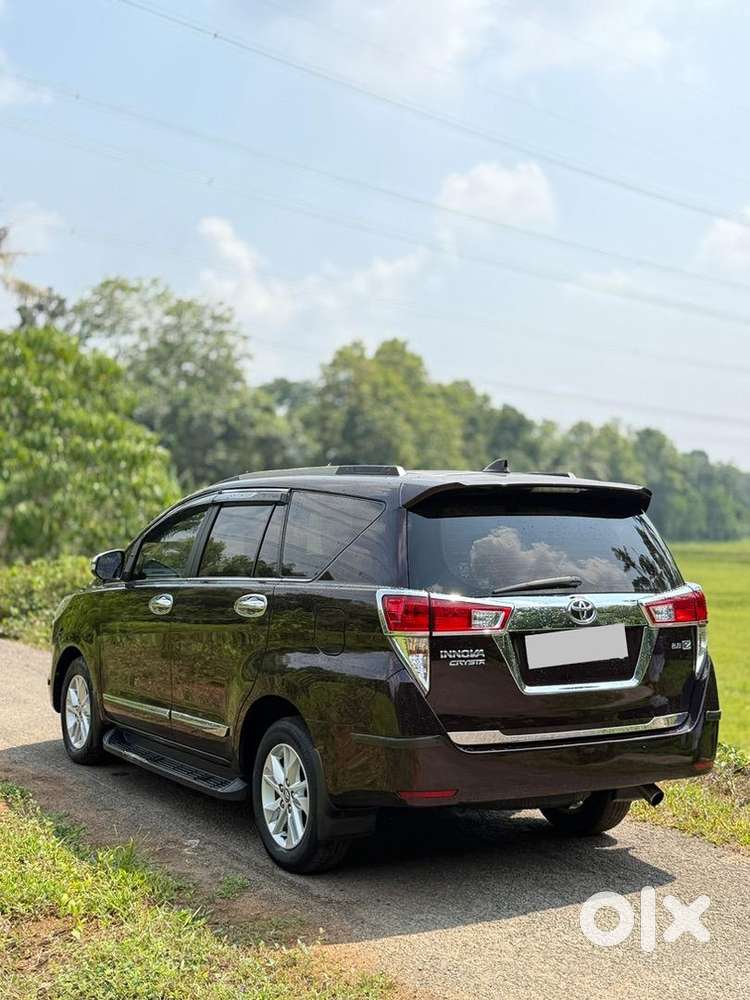 Toyota Innova Crysta 2017