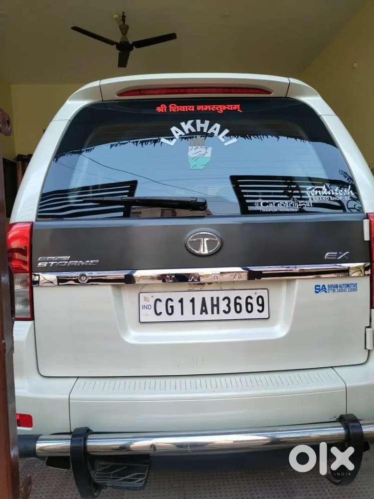 Tata Safari Storme 2016