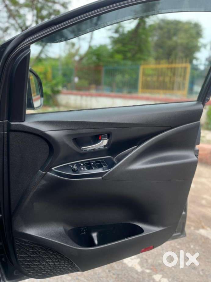 Toyota Innova Crysta 2.4 Gx Mt 8s, 2019, Diesel