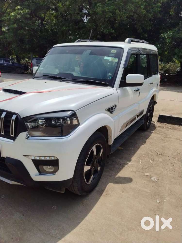 Mahindra Scorpio Classic 2.2 S 11 Mt 7 Str, 2024, Diesel