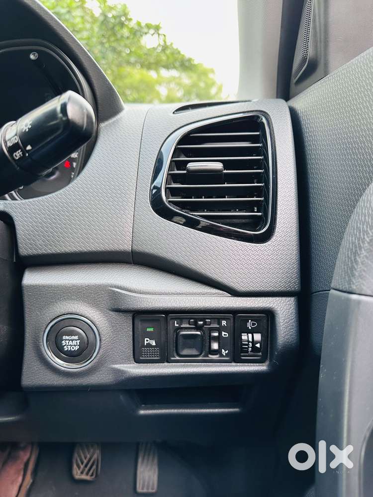 Maruti Suzuki Vitara Brezza Zdi+ Dual Tone Mt, 2018, Diesel