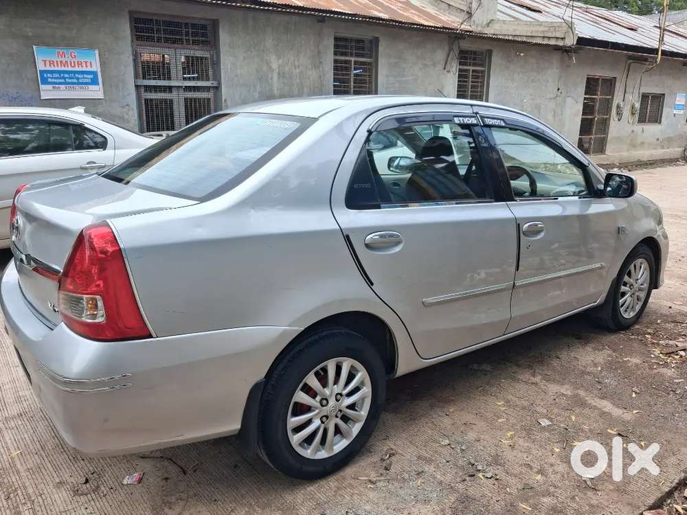 Toyota Etios Xclusive 2012