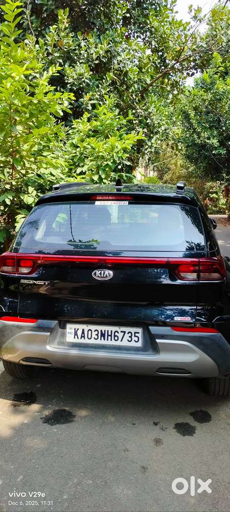 Kia Sonet, Black