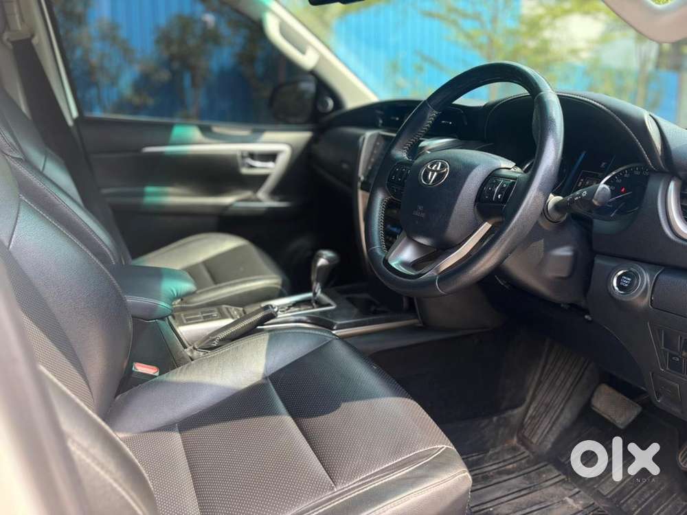 Toyota Fortuner 4x2 At 2.8 Diesel, 2022, Diesel