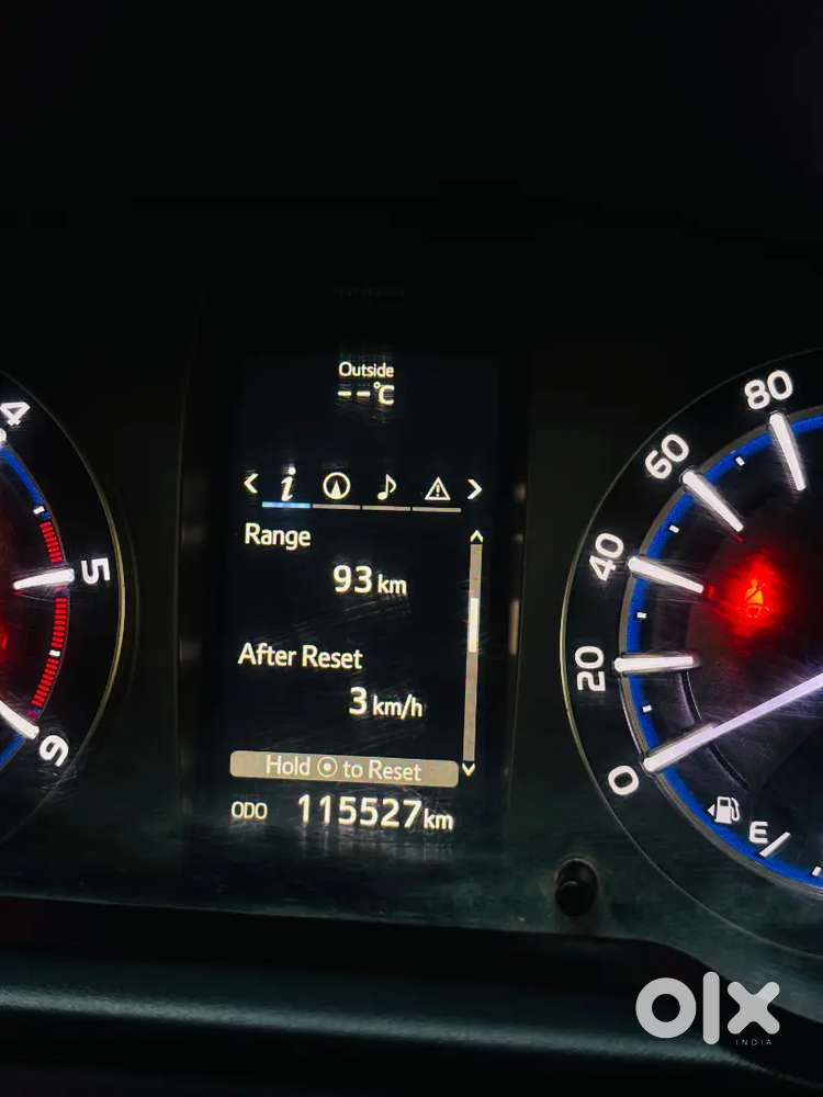 Toyota Innova Crysta 2.4 Vx Manual 8 Seater 2018
