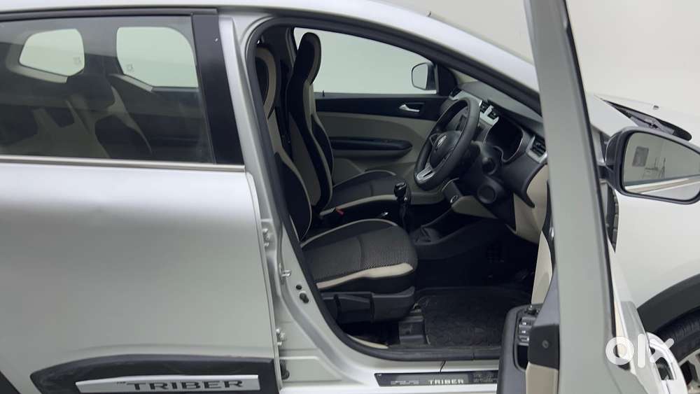 Renault Triber Rxz, 2021, Petrol