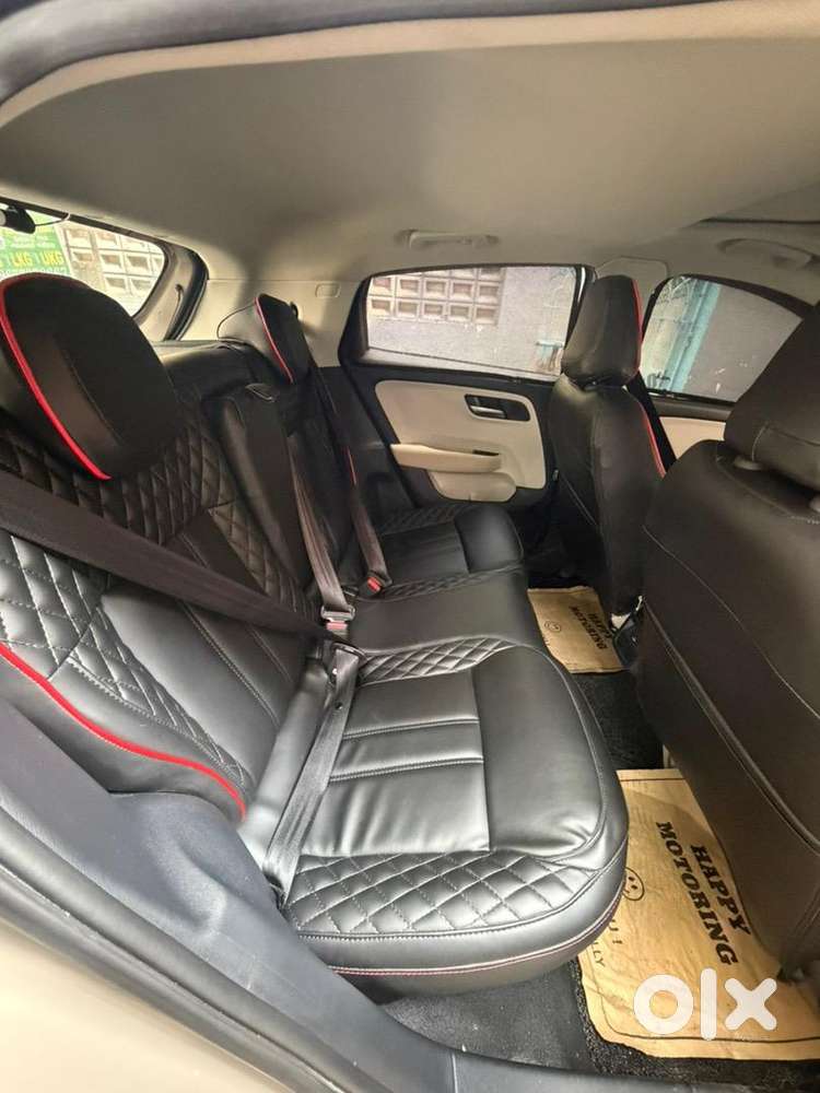 Tata Altroz Accomplished S Dca