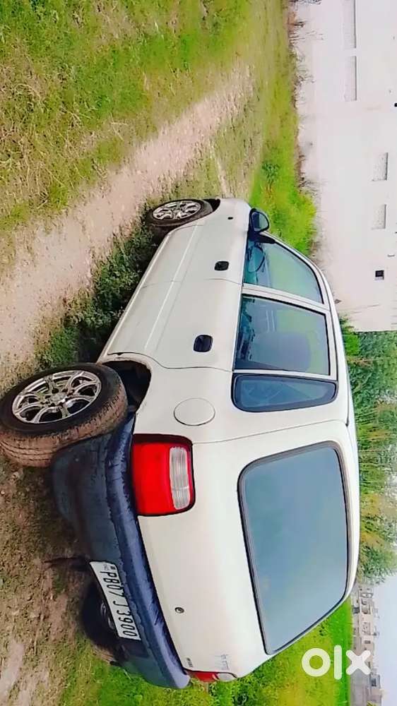 Maruti Suzuki Estilo 2001 पेट्रोल