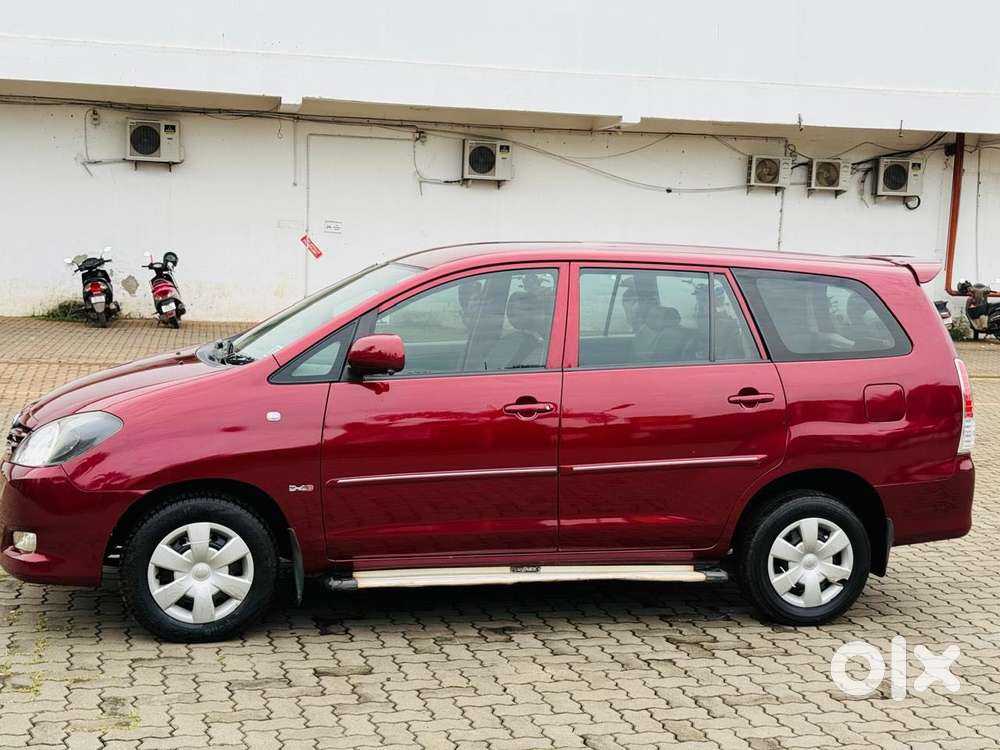 Toyota Innova 2.5 E 7 Str, 2010, Diesel