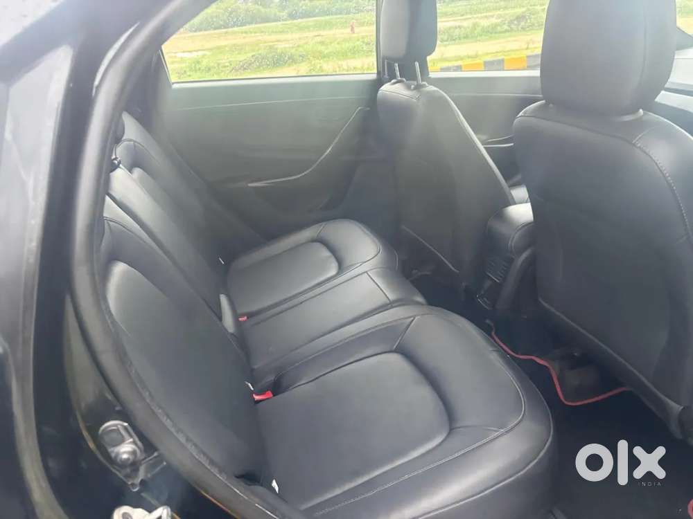 Tata Nexon 1.2 Revotron Xza Plus, 2023, Petrol