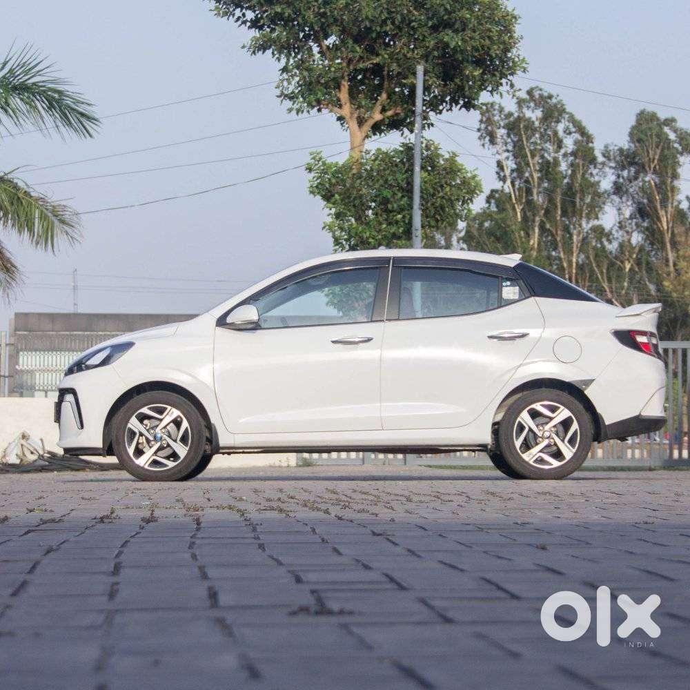 Hyundai Aura 1.2 Sx Cng, 2024, Petrol
