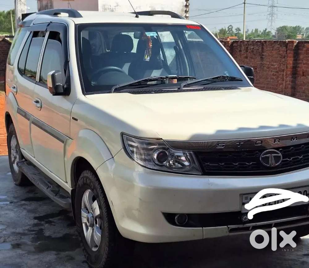 Tata Safari Strome Ex