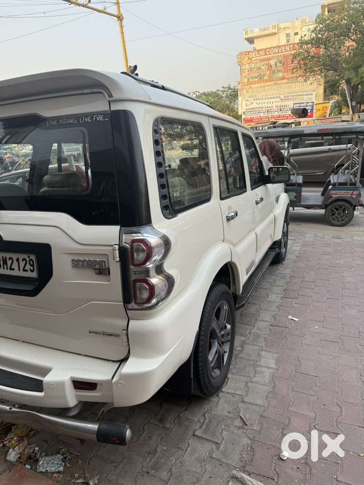 Mahindra Scorpio S6 Plus, 2017, Diesel