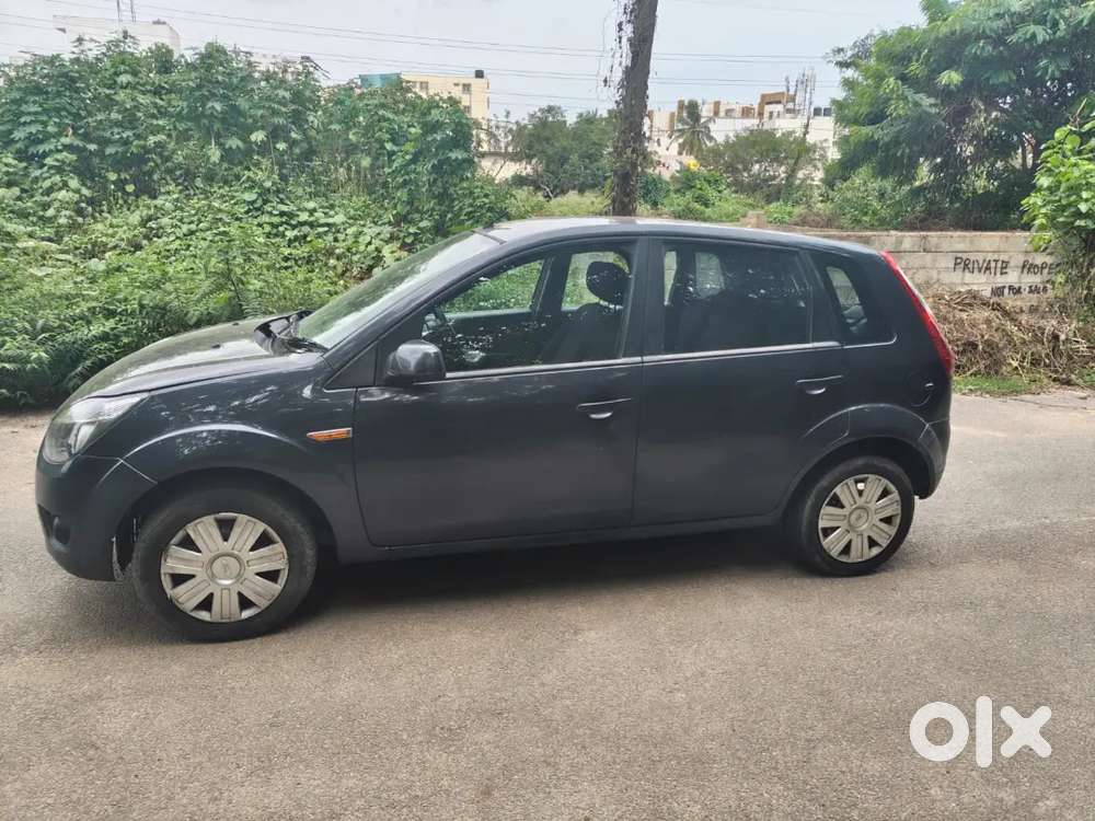 Ford Figo 1.2 Petrol Zxi 2011