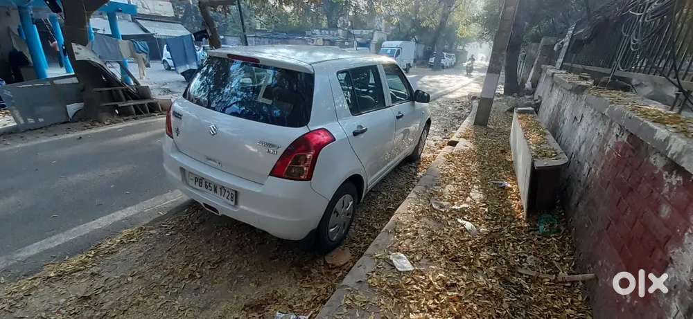 Maruti Suzuki Swift 2011 Petrol 27000 Km Driven, Excellent Condition
