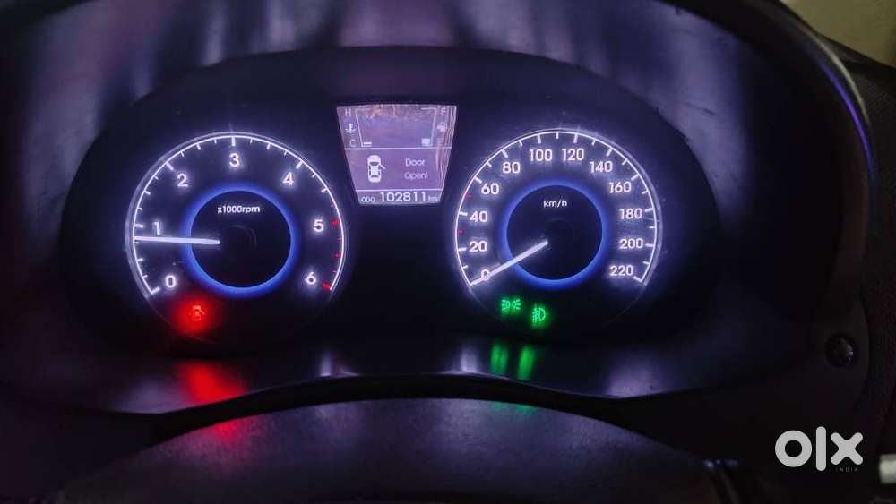 Hyundai Verna Fluidic 1.6 Crdi Sx Opt, 2011, Diesel