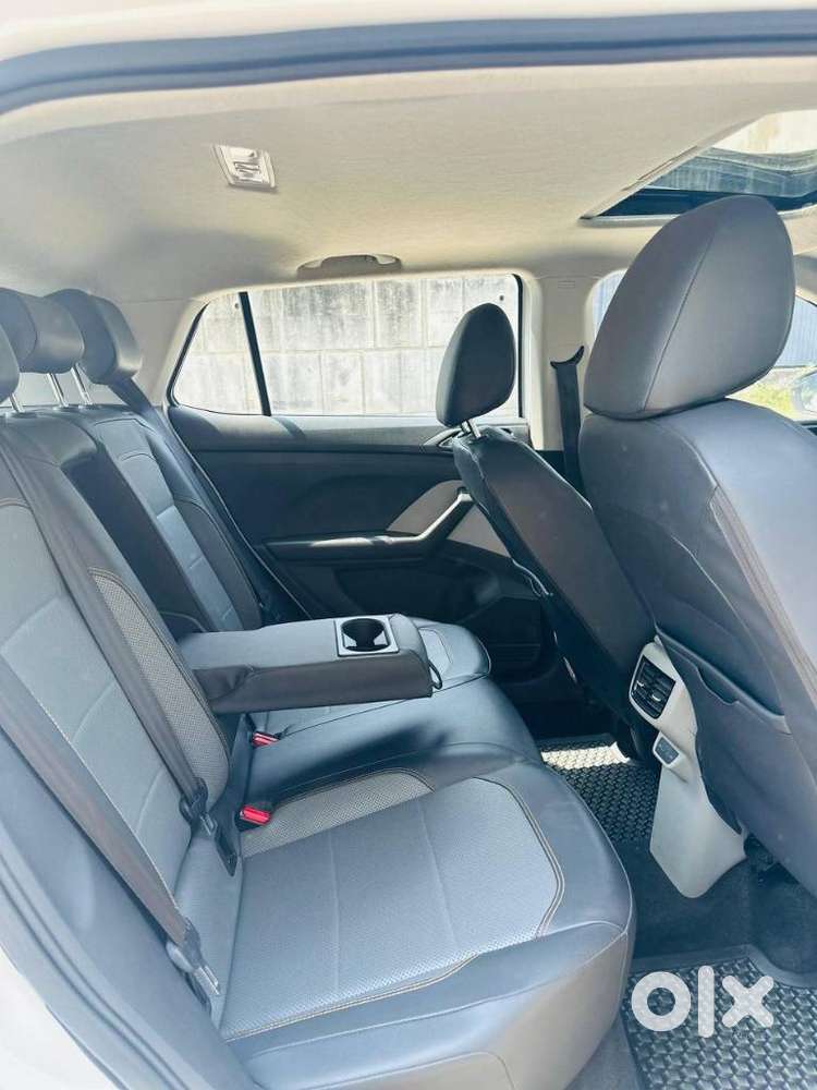 Skoda Kushaq 1.0 Tsi Style, 2022, Petrol