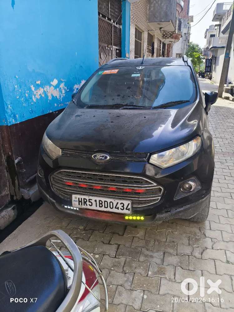 Ford Ecosport 2015 Petrol 80000 Km Driven