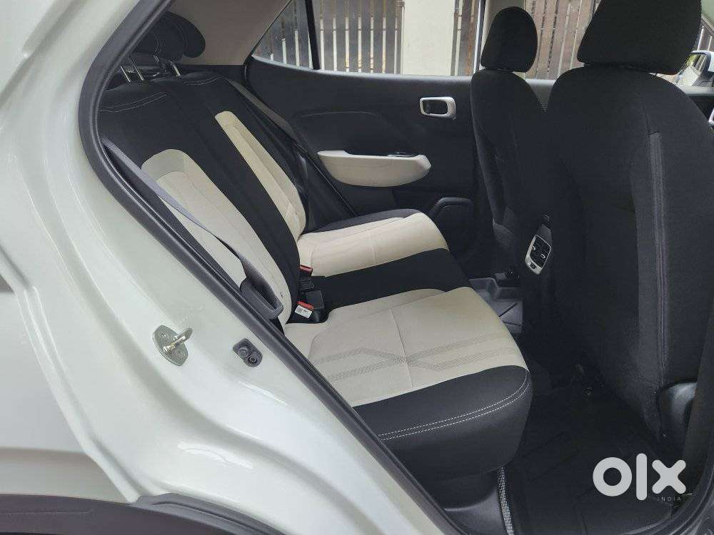 Hyundai Venue 1.0 S (o) Turbo Dct, 2025, Petrol