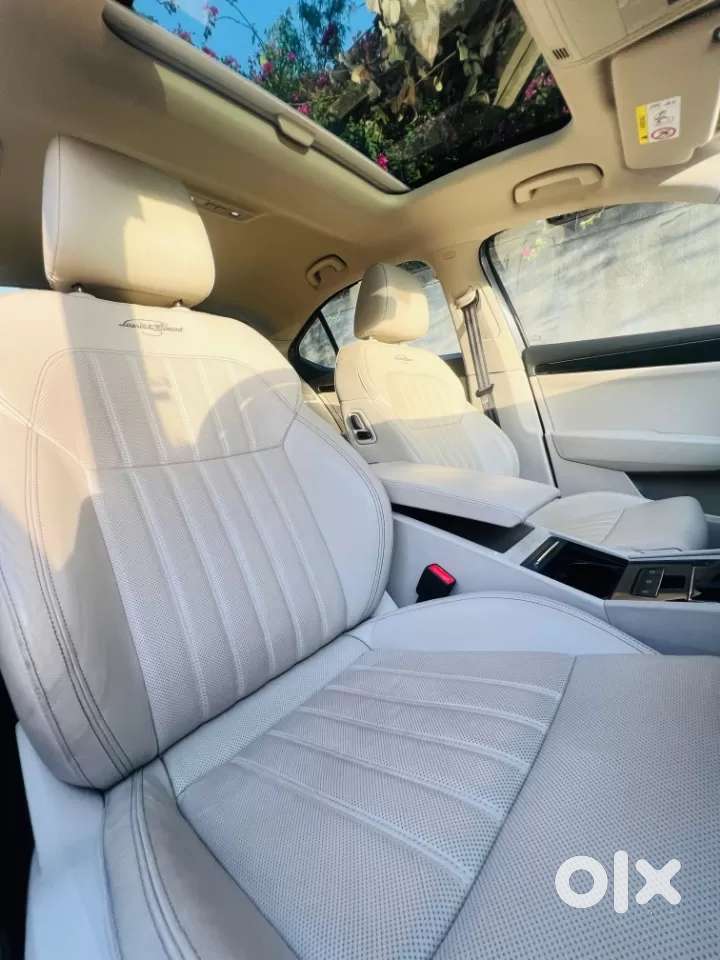 Skoda Superb 2.0 L&k Tsi At, 2022, Petrol