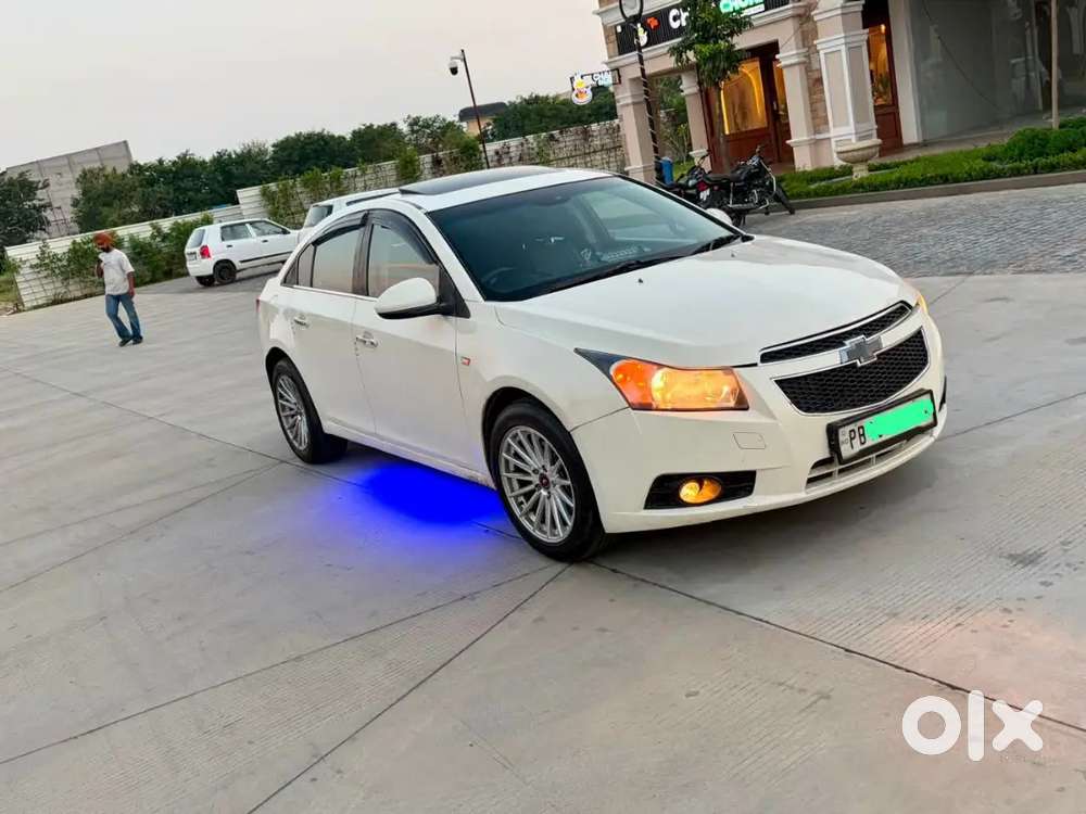 Chevrolet Cruze Ltz 2012 New Seat Cover New Alloy Wheels