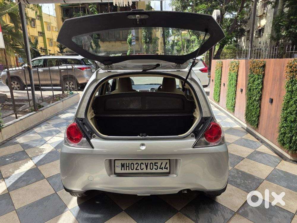 Honda Brio V Automatic, 2012, Petrol
